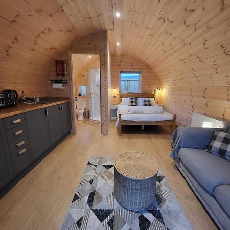 Lois' Pod With Hot Tub, Near Airport Hotel Bristol Exterior foto